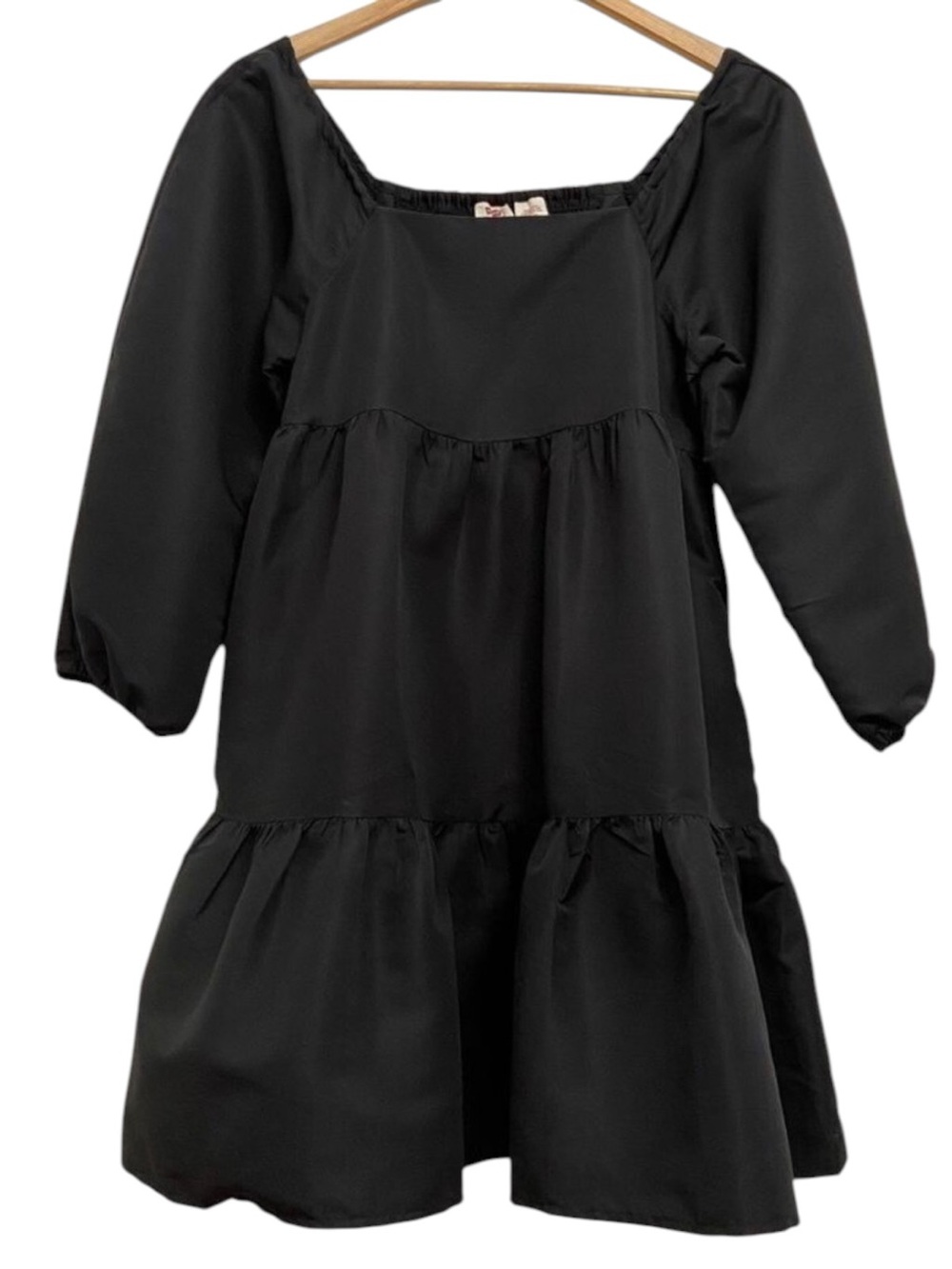 Levi’s Black Babydoll Mini Dress Puff Sleeve Square Neck Size Small Casual &Chic
